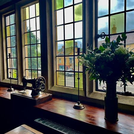 فندق The Crown At Shipton Shipton under Wychwood المظهر الخارجي الصورة