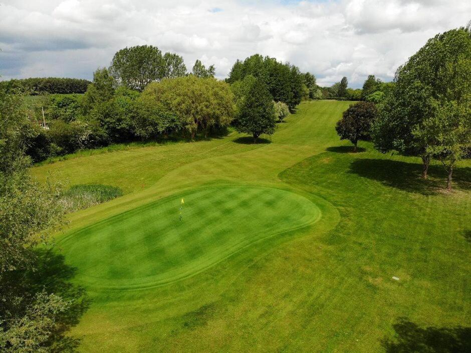 فندق The Crown At Shipton Shipton under Wychwood المظهر الخارجي الصورة