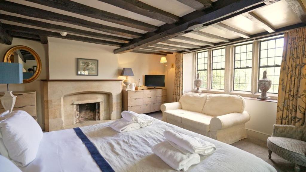 فندق The Crown At Shipton Shipton under Wychwood المظهر الخارجي الصورة
