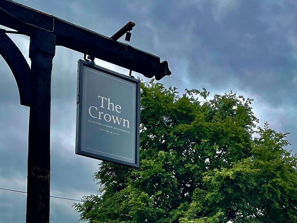 فندق The Crown At Shipton Shipton under Wychwood المظهر الخارجي الصورة